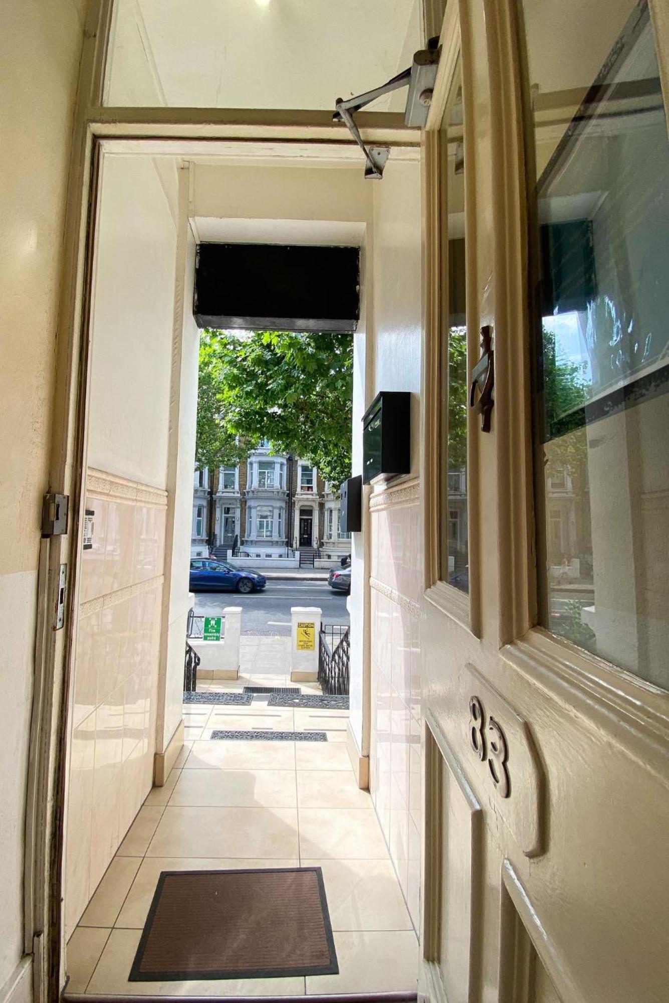 Orlando Hotel London Bagian luar foto