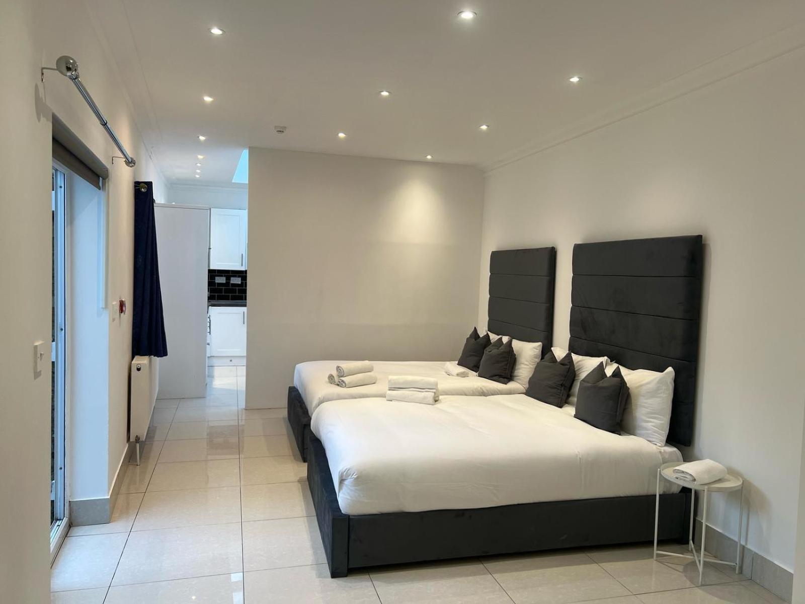 Orlando Hotel London Bagian luar foto
